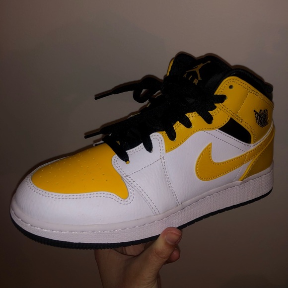 Air Jordan 1 Mid (gold-black) - Picture 2 of 6